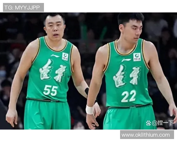 广东队与江苏队激战正酣CBA赛场精彩瞬间回顾与分析